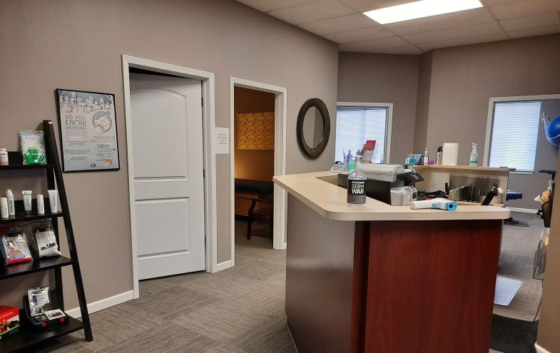 front desk at brueggeman chiropractic center